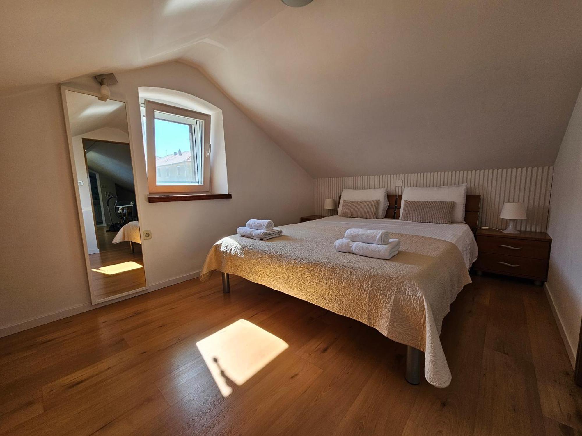 Lovely Attic Apartman-Melani ซาดาร์ ภายนอก รูปภาพ